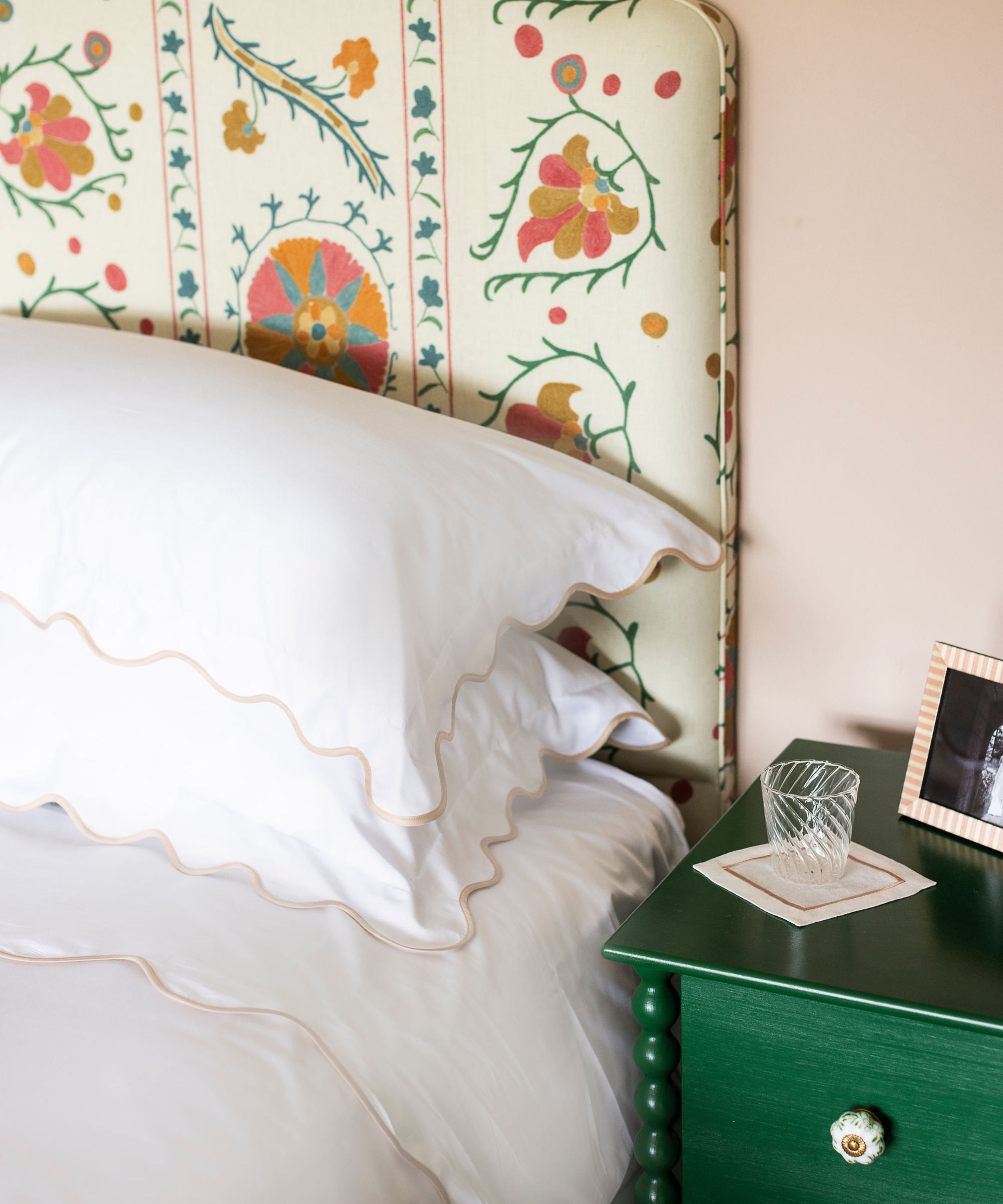 Alexandra Wavy Scalloped Bed Linen, Plaster Pink