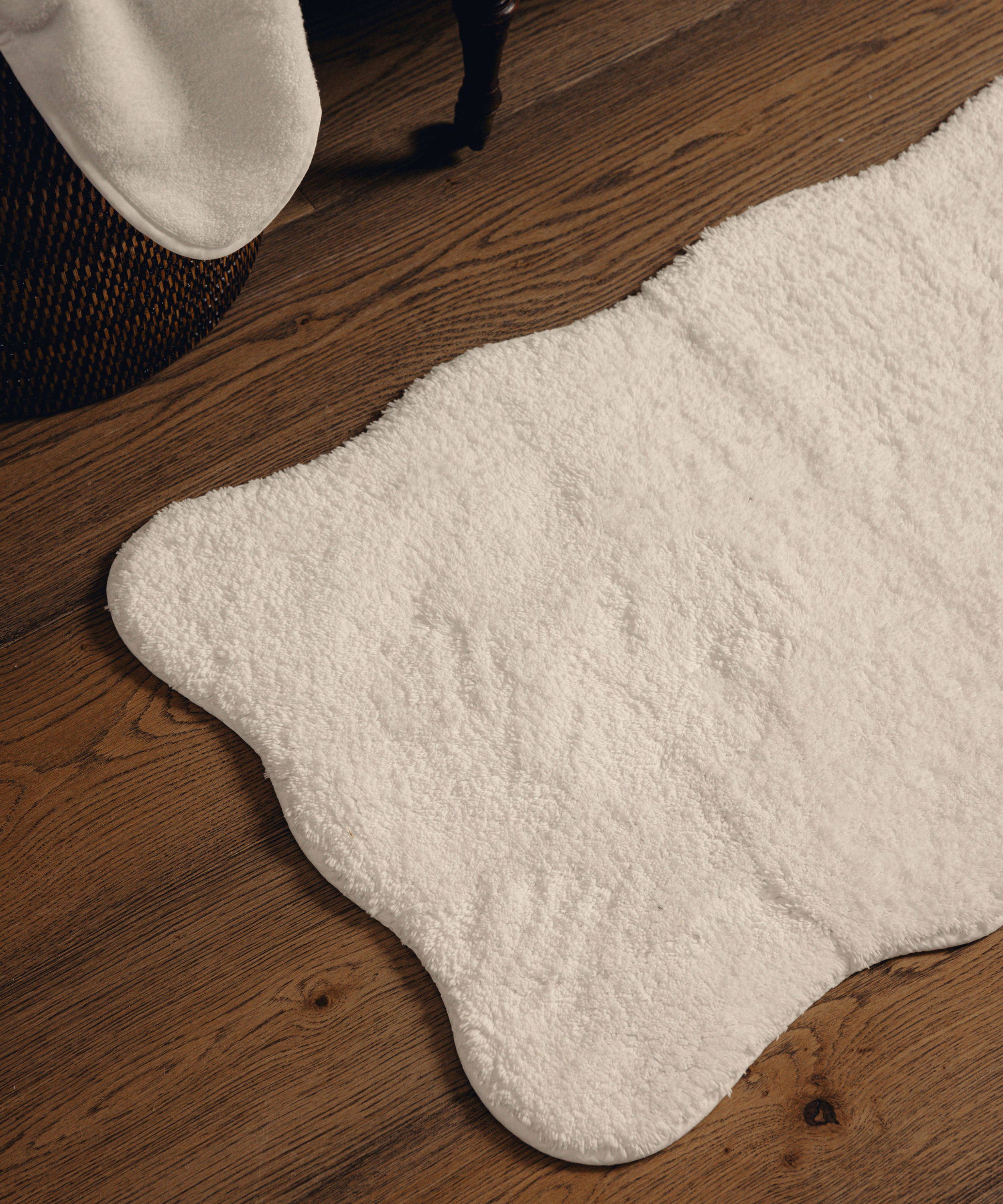 Amelia Scalloped Bath Towel Collection, White