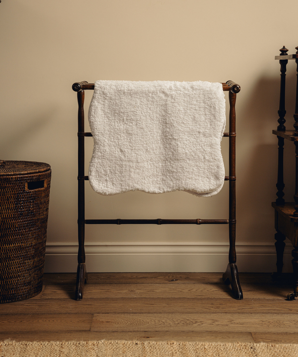 Amelia Scalloped Bath Towel Collection, White