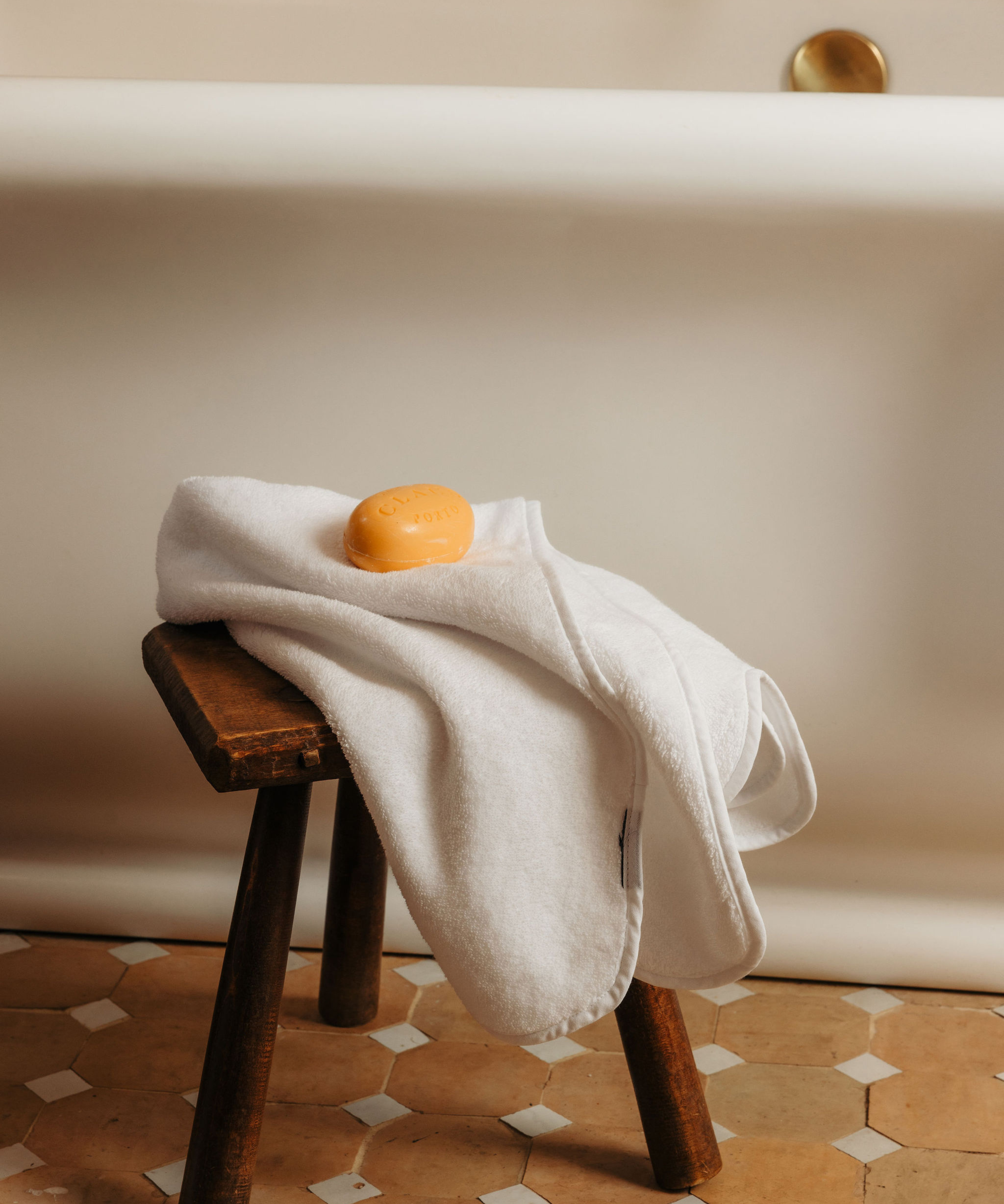 Amelia Scalloped Bath Towel Collection, White