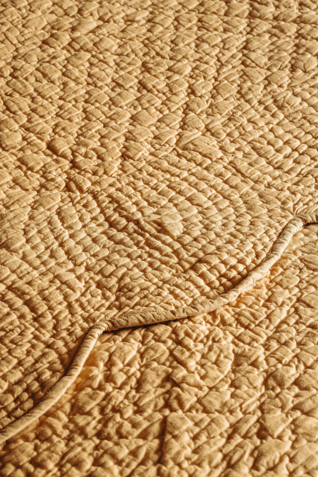 Nina Scalloped Quilted Cotton Bedspread, Raffia