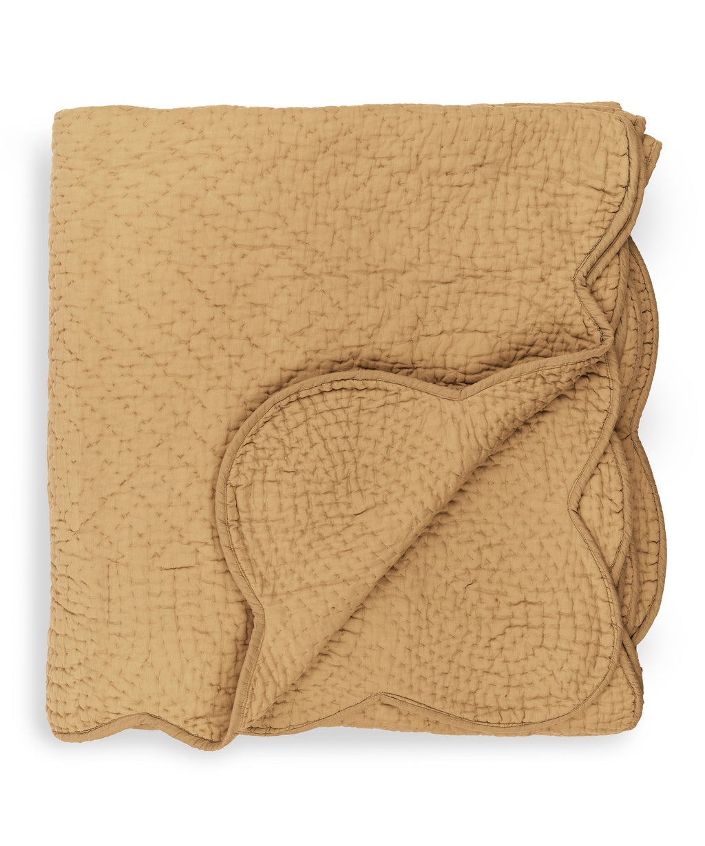Nina Scalloped Quilted Cotton Bedspread, Raffia