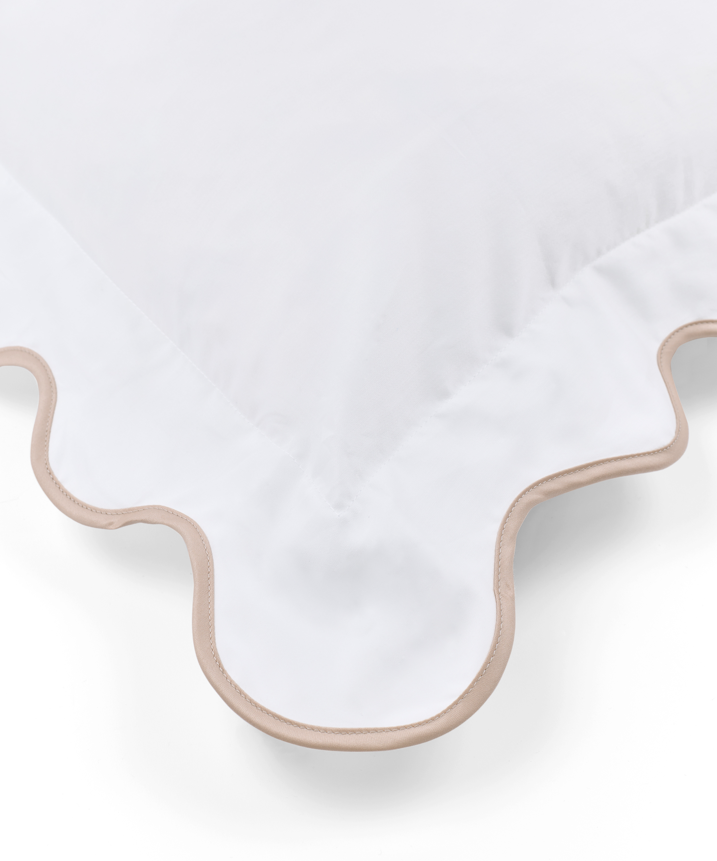Alexandra Wavy Scalloped Bed Linen, Plaster Pink