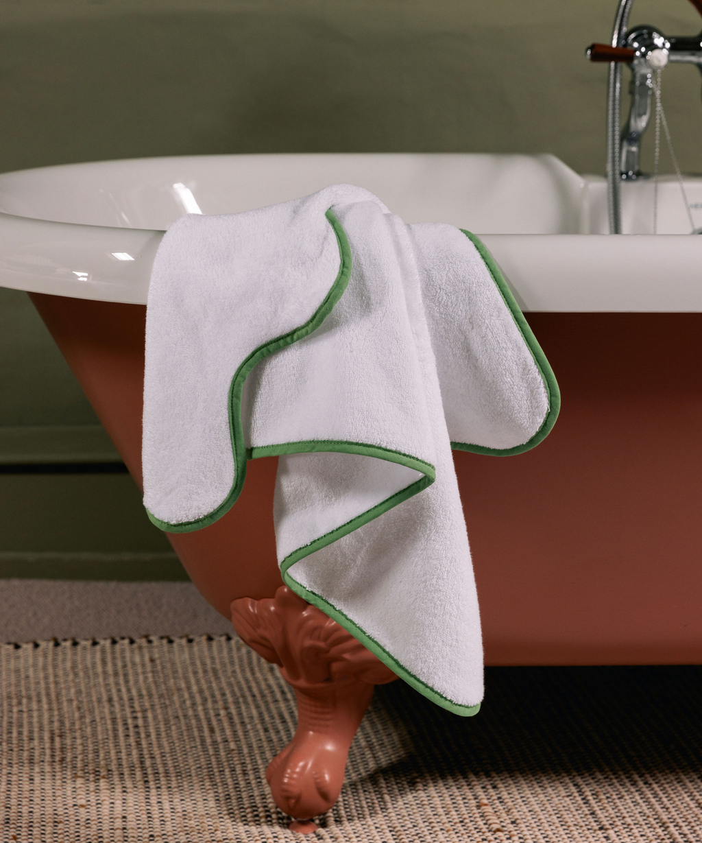 Amelia Scalloped Bath Towel Collection, Asparagus