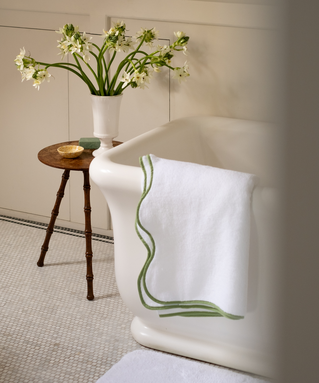 Amelia Scalloped Bath Towel Collection, Asparagus