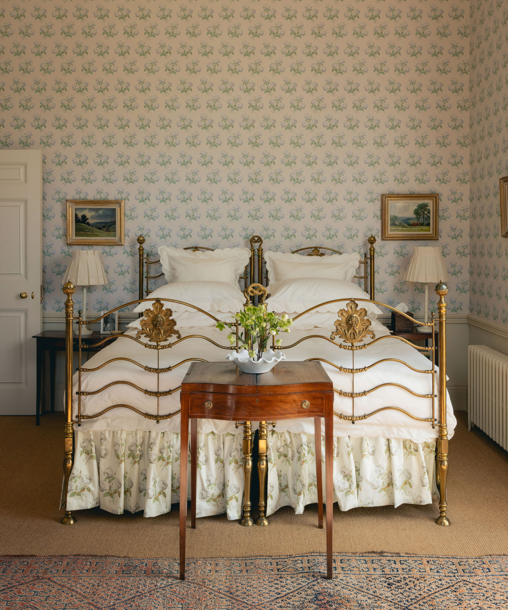 Annabelle Scalloped Bed Linen, Ivory