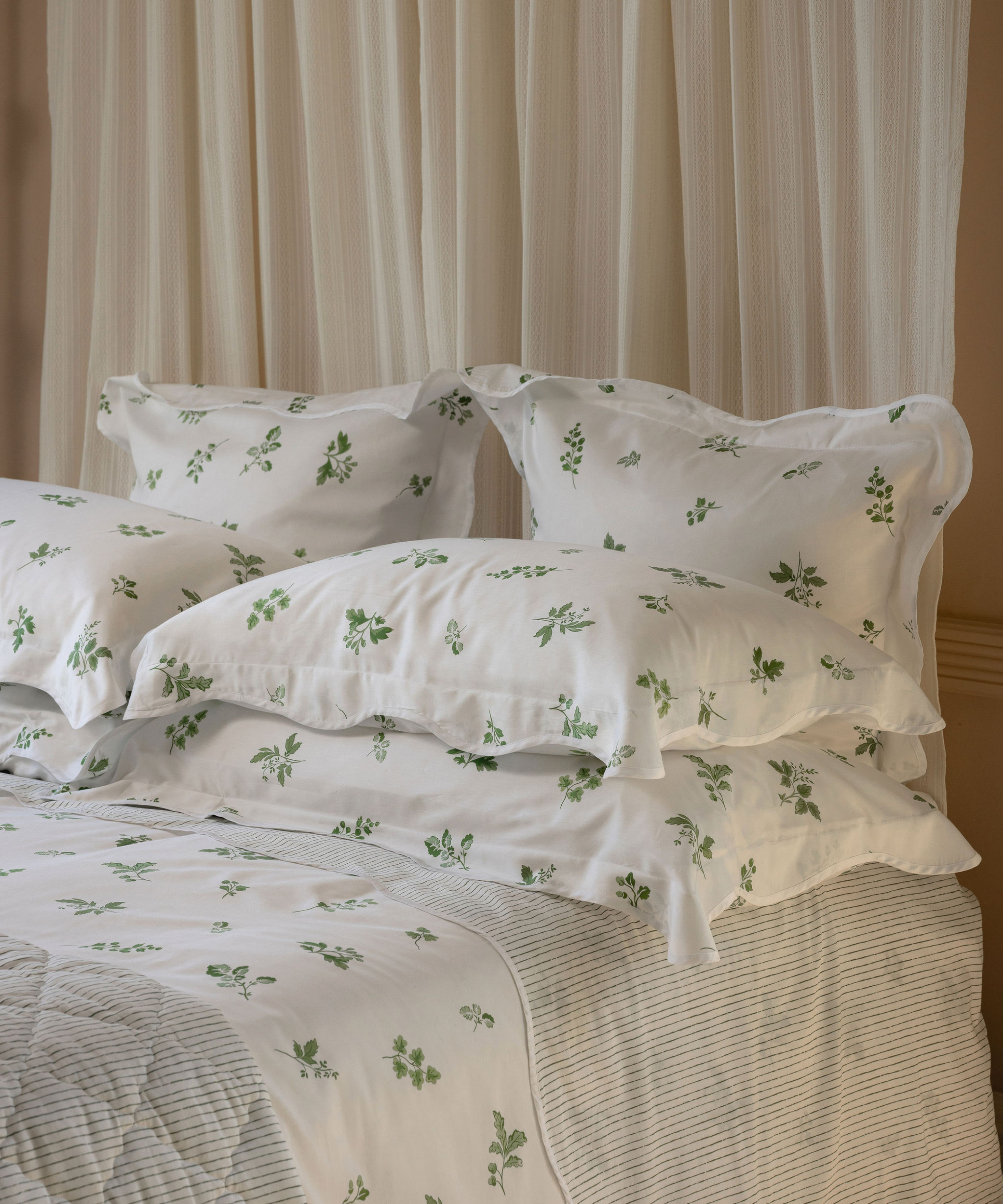 Polino Scalloped Bed Linen