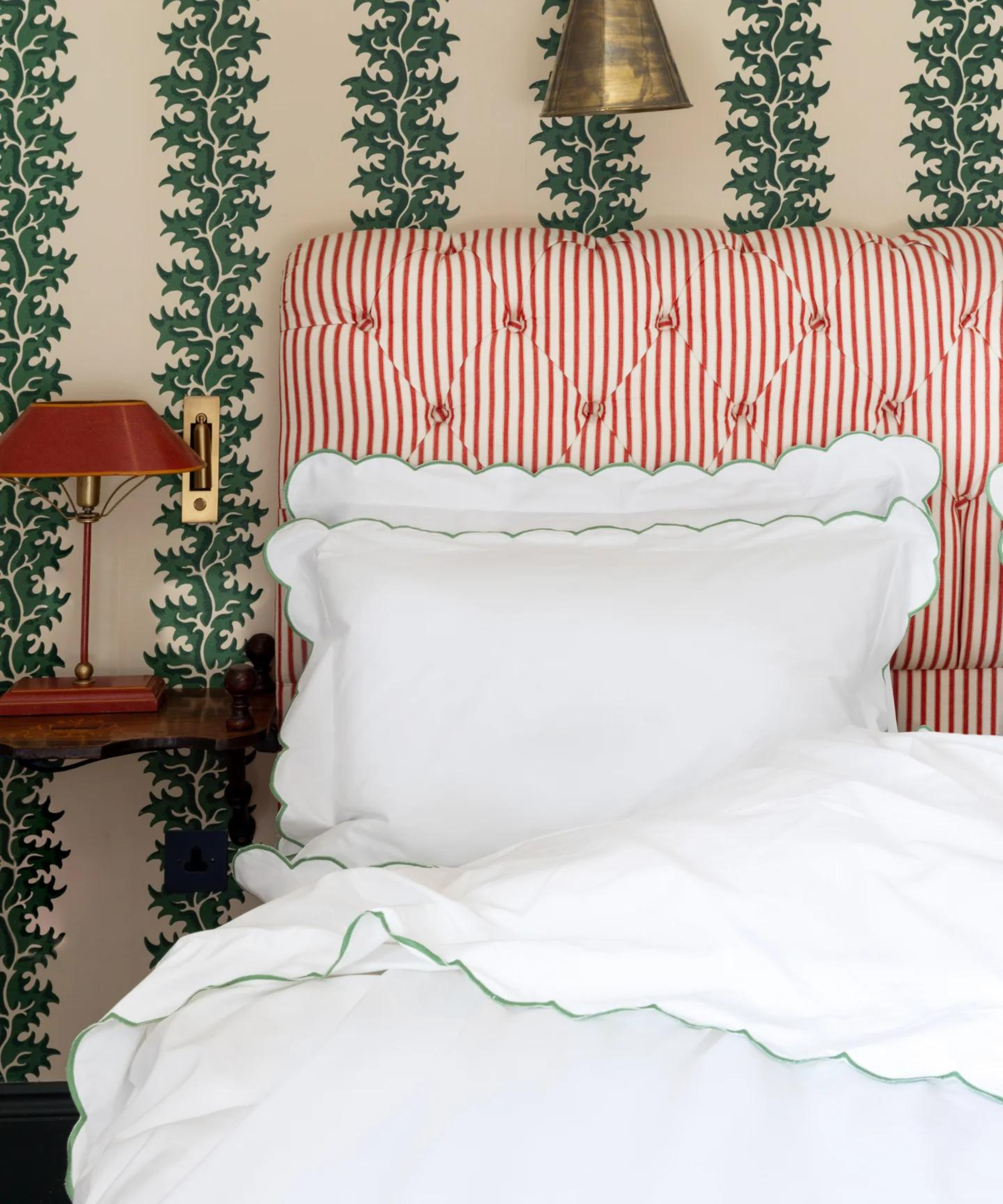 Annabelle Scalloped Bed Linen, Asparagus